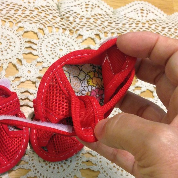 Adorable itty bitty doggie mesh shoes - Picture 4 of 6